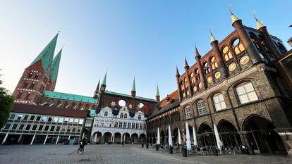 La plaza Markt de Lübeck, donde se encuentra el ayuntamiento de la ciudad alemana.