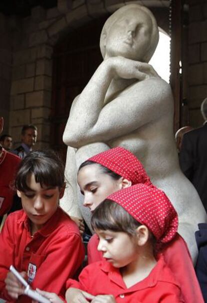 Tres nenes dels Castellers de Barcelona.