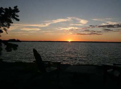 Atardecer desde una de las pequeñas islas de Chippewa Bay, Estados Unidos