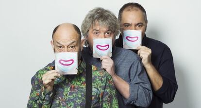 Pepe Colubi, Javier Coronas y Javier Cansado en la presentaci&oacute;n de Comedia contra el drama.