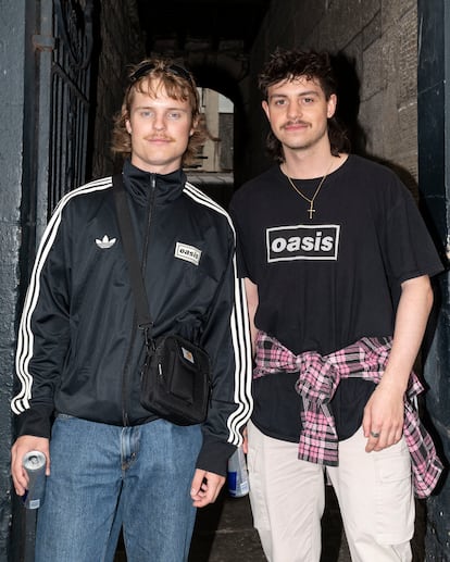 Samuli Surakka, y Georgi Kostoski, de Finlandia:
“Somos muy fans de Oasis y no nos lo queríamos 
perder.  