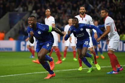 Morgan celebra su gol al Sevilla.