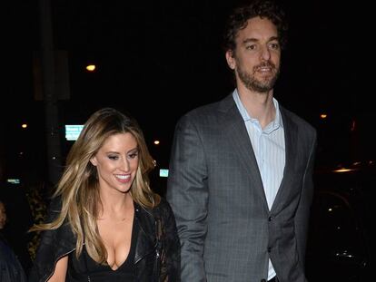 Pau Gasol y Catherine McDonnell en Los Ángeles en febrero de 2018.