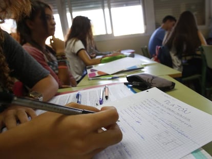 Apuntes en una clase de Historia de la Filosofía.