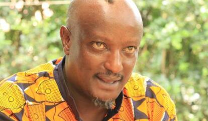 El escritor keniano Binyavanga Wainaina.