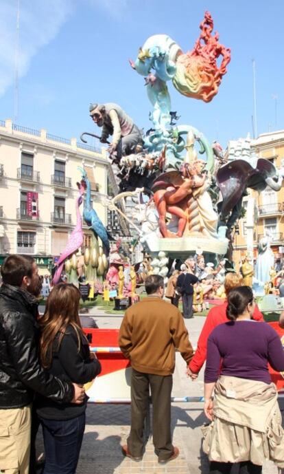 La falla de Convento Jerusalén despliega su universo de personajes sobre un gran árbol de la vida. Es el rumbo al paraíso.