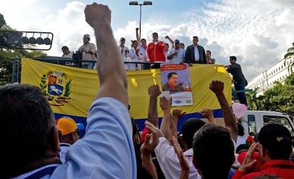 Nicolás Maduro durante un acto político afuera del palacio de Miraflores. / FEDERICO PARRA (AFP)