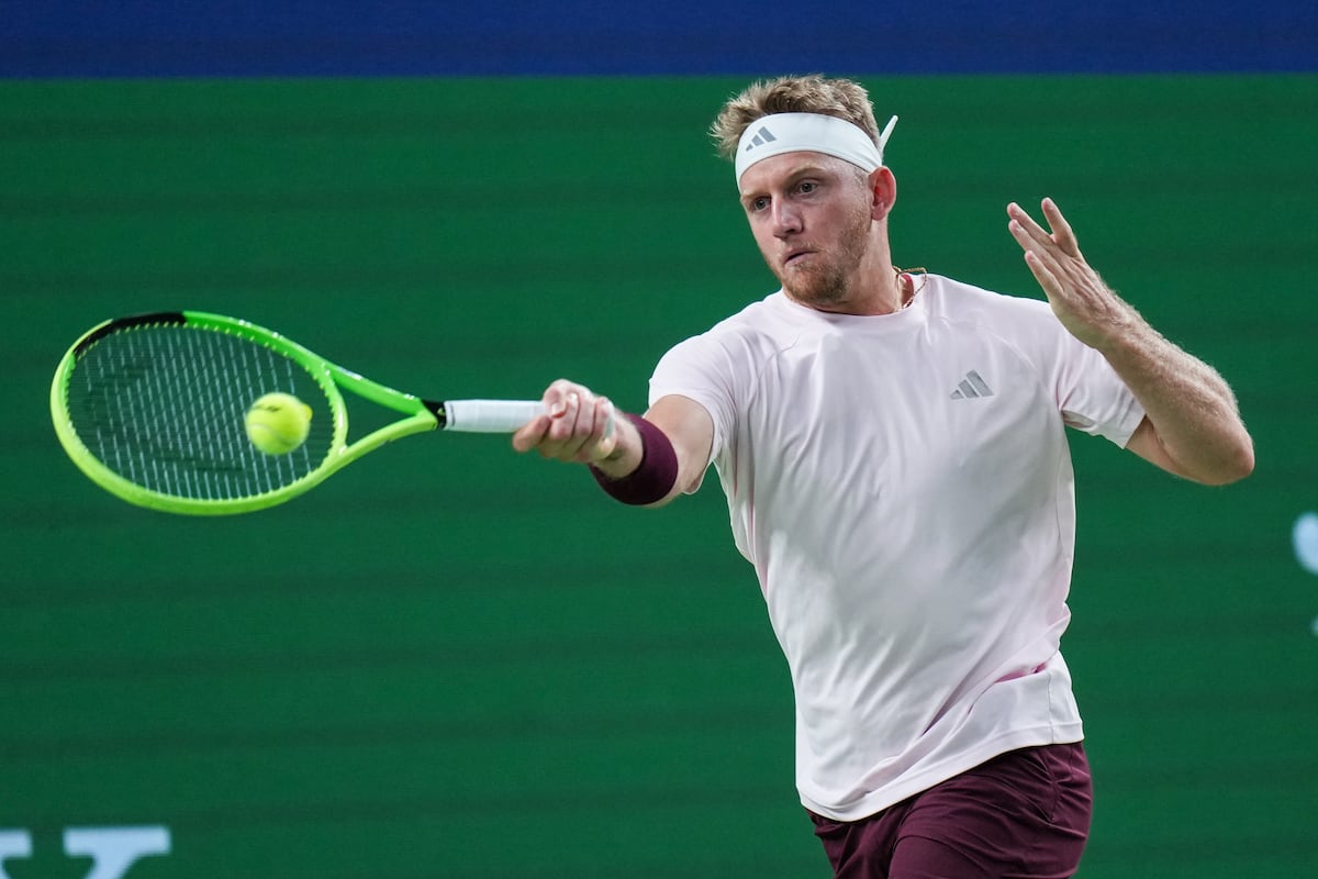 Davidovich beats Tiafoe to reach Shanghai Masters round of 16