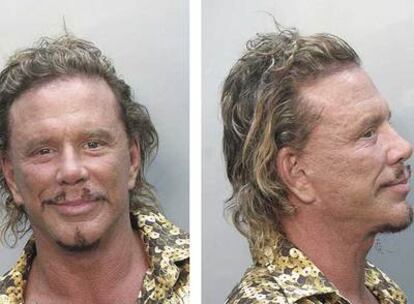 El actor Mickey Rourke, fotografiado para la ficha policial.