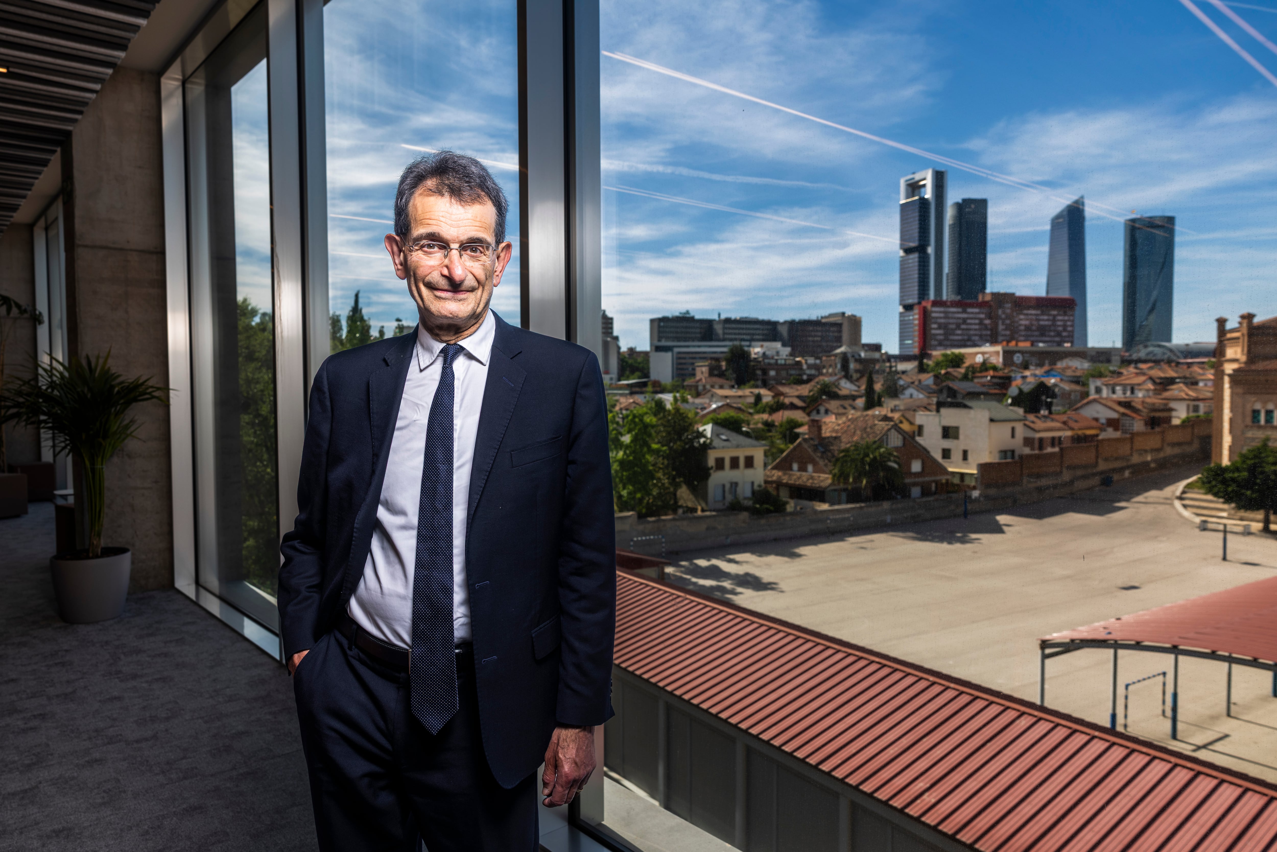 Colin Mayer: "Las empresas no siempre asumen su responsabilidad por el daño que causan"