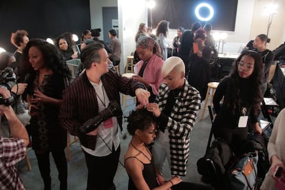 &#039;Backstage&#039; durante la pasada semana de la moda de Nueva York. 