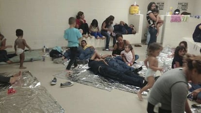 Un centro de detención para inmigrantes ilegales, en Texas