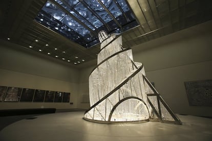 'Fuente de luz', del artista chino Ai Weiwei, en el Louvre de Abu Dabi (Emiratos Árabes Unidos). Alrededor del 5% del museo está dedicado a arte moderno y contemporáneo.
