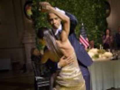 El presidente de EE UU se atreve con un tango durante su visita a Buenos Aires, pero no es la única vez que demuestra su ritmo en la pista de baile