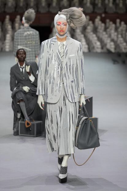 smag-thom-browne-hc-f23-020