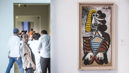 'Hombre sentado', pintada por Pablo Picasso en 1969 y donada por Pablo Vilató, cierra la exposición.