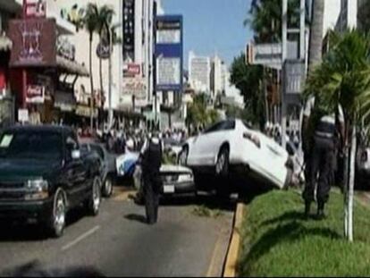 Espectacular choque en cadena en Acapulco tras un tiroteo entre policías y sicarios