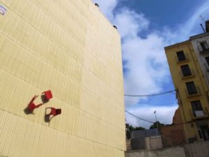 Intervenciones culturales de la iniciativa el Pati Obert en la calle Cavallers de Lleida.