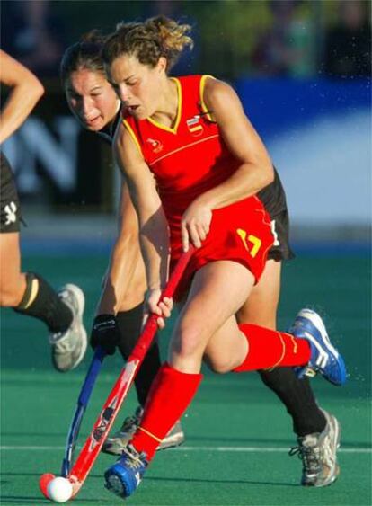 Nuria Camon, en un partido con la selección española