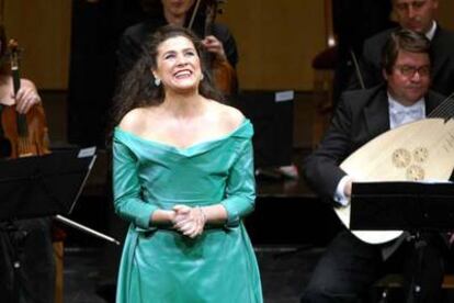 Cecilia Bartoli y la Orquesta Barroca de Friburgo, ayer en el Teatro Real