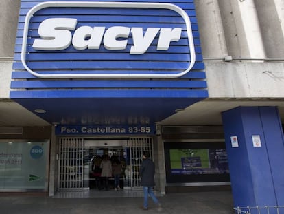 Fachada de la sede de Sacyr, en el paseo de la Castellana 83- 85 de Madrid.