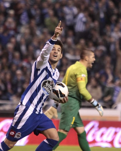 "Pizzi" celebra su gol, el primero de su equipo.