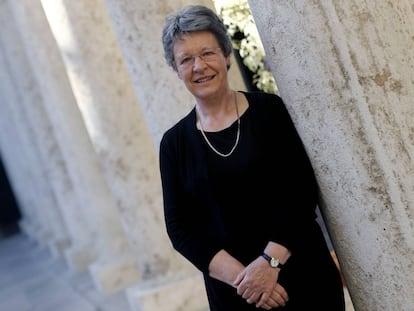 La astrof&iacute;sica Jocelyn Bell, en el claustro de la Universitat de Val&egrave;ncia, donde fue investida &#039;honoris causa&#039;.