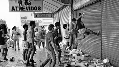 Asaltos en la zona comercial de Calidonia tras la invasión estadounidense en Ciudad de Panamá, en 1989.