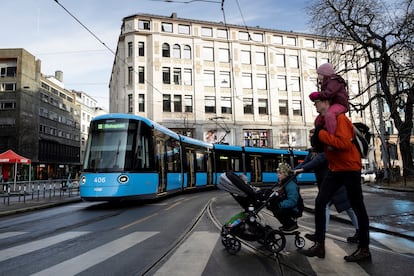 Tranvía de CAF en Oslo (Noruega).