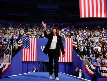 Kamala Harris, este jueves en Charlotte (Carolina del Norte), al llegar a un mitin de campaña.