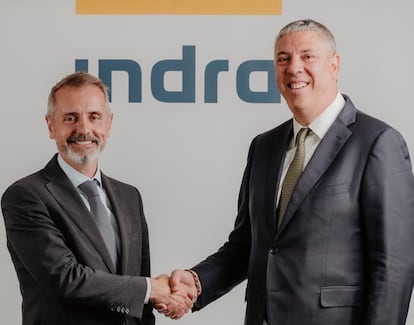 Marc Murtra y José Vicente de los Mozos, presidente y consejero delegado de Indra, respectivamente.