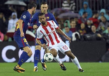 Moment del partit entre el Barça i l'Olympiacos.