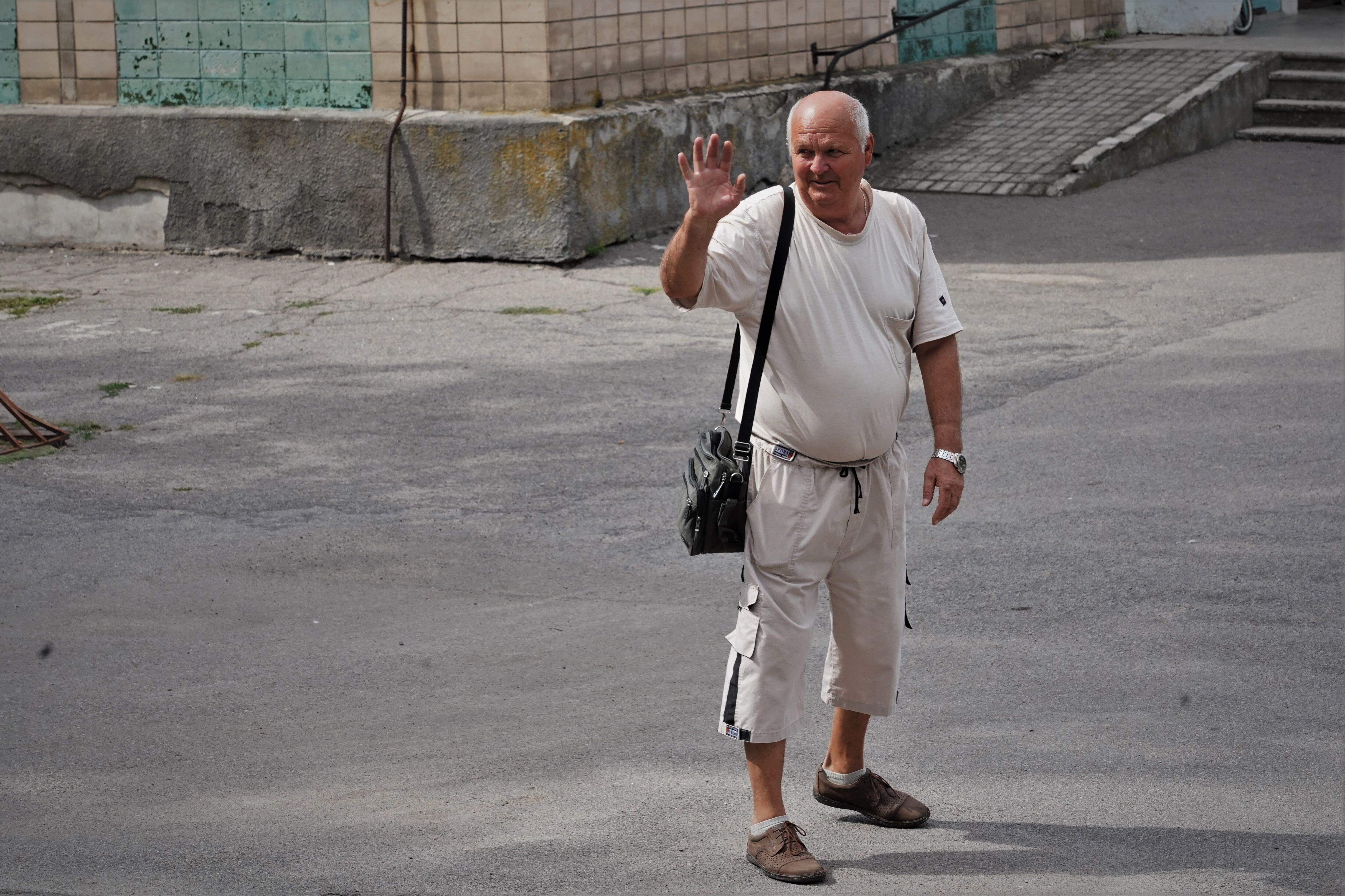 Pavlo, de 69 años, huyó el 2 de septiembre de Energodar, localidad ocupada por las tropas rusas en la que se halla la central nuclear de Zaporiyia.