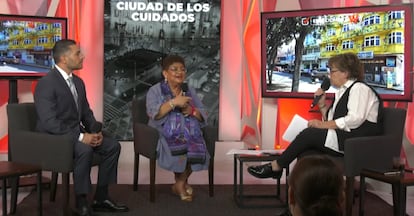 Omar García Harfuch y Ernestina Godoy durante el foro Ciudad de Cuidados, en Ciudad de México.