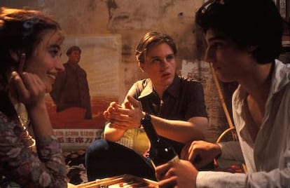 Eva Green, Michael Pitt y Louis Garrel, en un momento de 'Soñadores' (Bernardo Bertolucci, 2003).