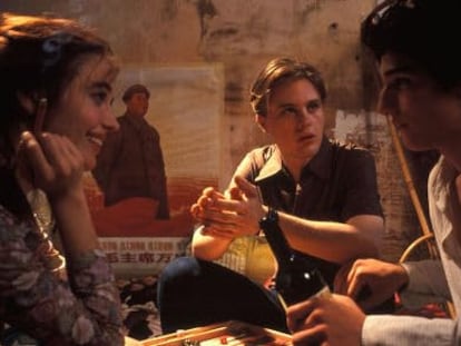 Eva Green, Michael Pitt y Louis Garrel, en un momento de 'Soñadores' (Bernardo Bertolucci, 2003).