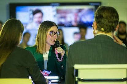 In the engine room of EL PAÍS: this is how the first page is decided | 50th Anniversary