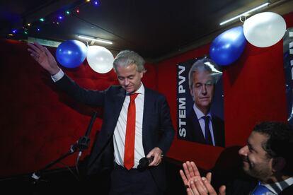 Geert Wilders celebra los primeros sondeos la noche del miércoles en La Haya, Países Bajos.