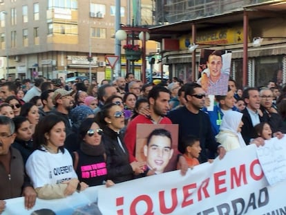 Una manifestación convocada en Melilla por la muerte de los dos jóvenes melillenses.