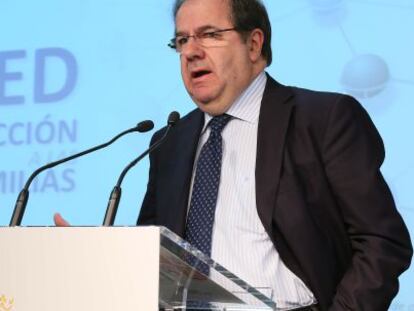Juan Vicente Herrera en la presentación de la Red de Protección para combatir la exclusión social