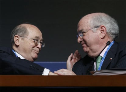 El ex presidente de la CEOE, José María Cuevas, y Gerardo Díaz Ferrán, en 2007.