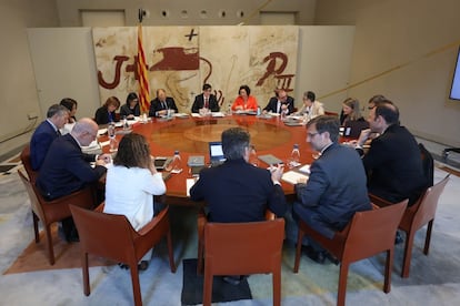 El presidente de la Generalitat, Salvador Illa, encabeza la reunión del Consell Executiu de este martes.