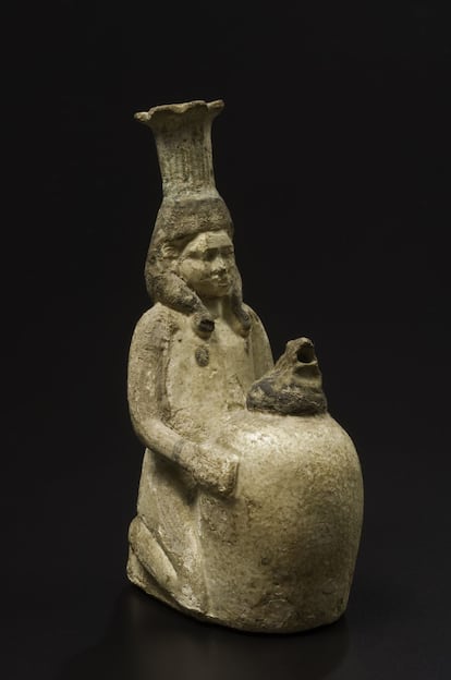 Recipiente para perfume en alabastro, del siglo VII A. C.
