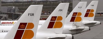 Aviones de Iberia estacionados