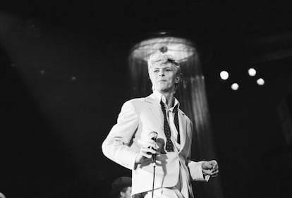 El cantant David Bowie durant un concert a Devore, Califòrnia, el 30 maig del 1983.