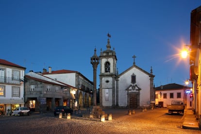 Tierra de frontera, escenario de diversas luchas y batallas decisivas para la formación e independencia del reino. Mimada por reyes, obtuvo importantes privilegios. Alfonso Enríquez le otorga la carta de Foral y Alfonso III la carta de Feria. El rey Dinis manda construir las murallas que aún hoy protegen un burgo en el que han convivido cristianos y judíos.