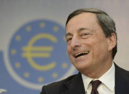 El presidente del Banco Central Europeo (BCE), Mario Draghi, comparece en una rueda de prensa ofrecida en Fráncfort (Alemania). EFE/Archivo