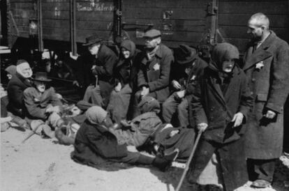 Pàgina de 'l'album d'Auschwitz', fetes el 1944 a Auschwitz.