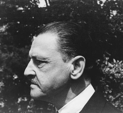 El escritor William Somerset Maugham, fotografiado en Londres, en 1934.