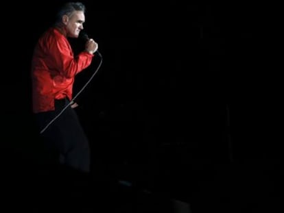 Morrissey durante su actuación de anoche en Madrid.